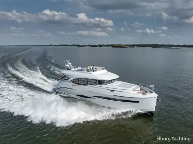 Van Den Hoven Voyager 56