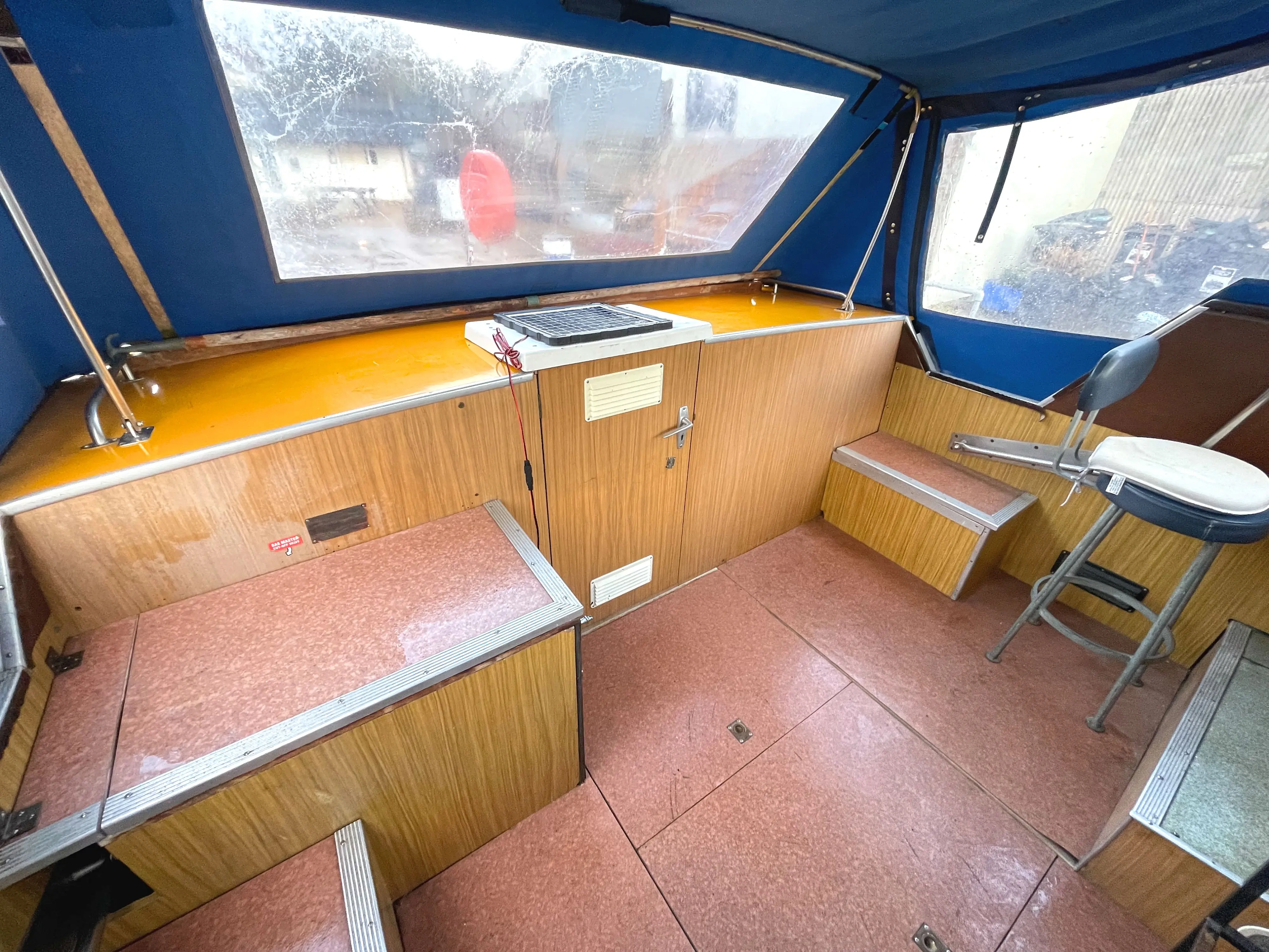 1978 Seamaster 30 aft cabin