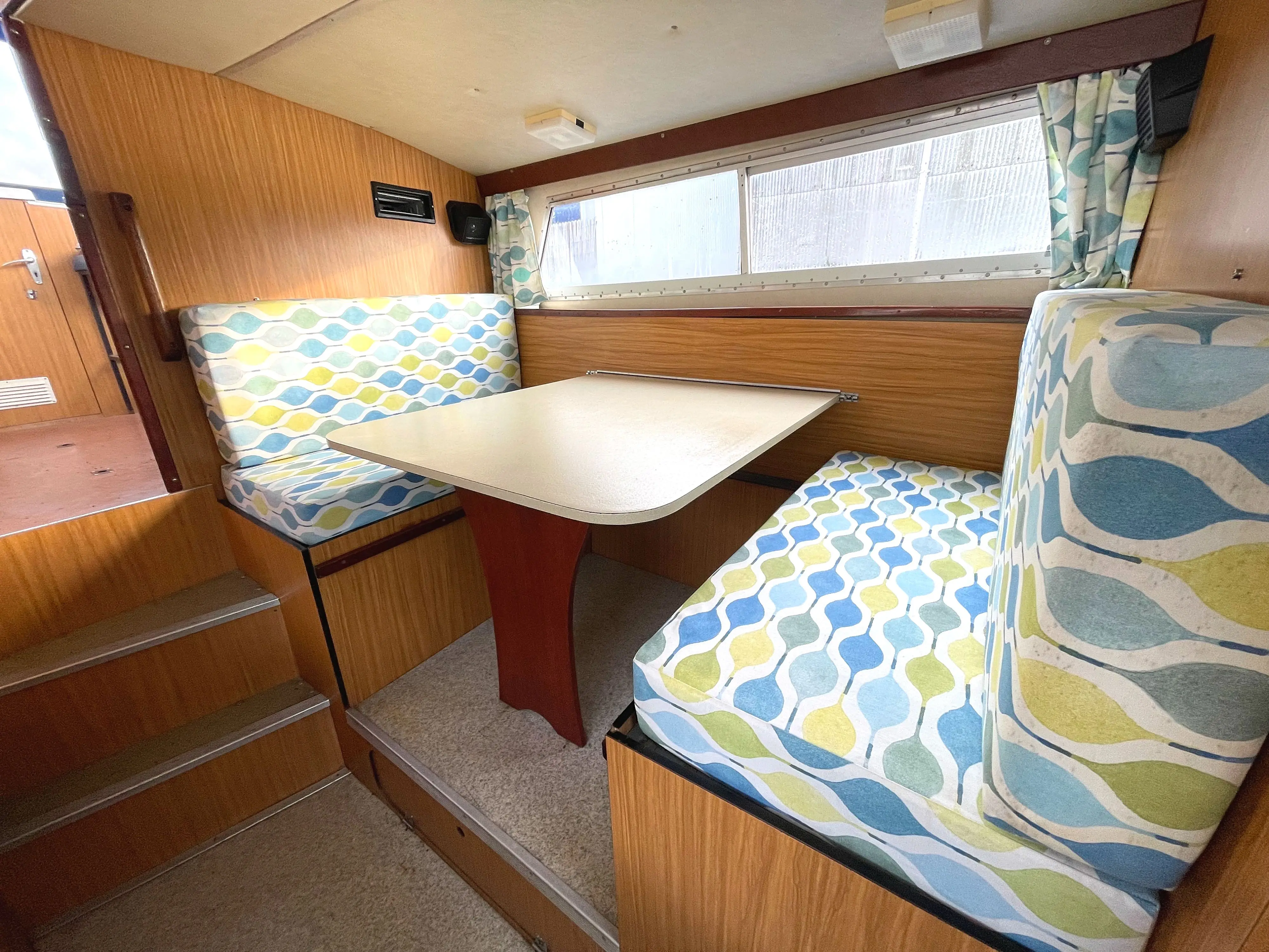 1978 Seamaster 30 aft cabin