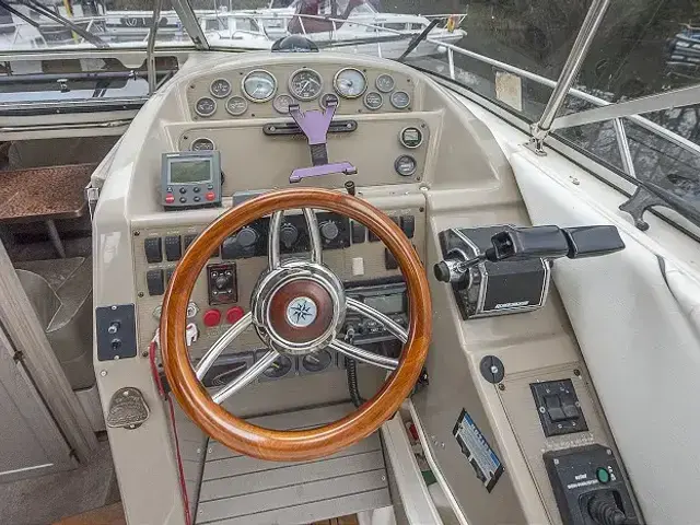 Bayliner 3255 Avanti