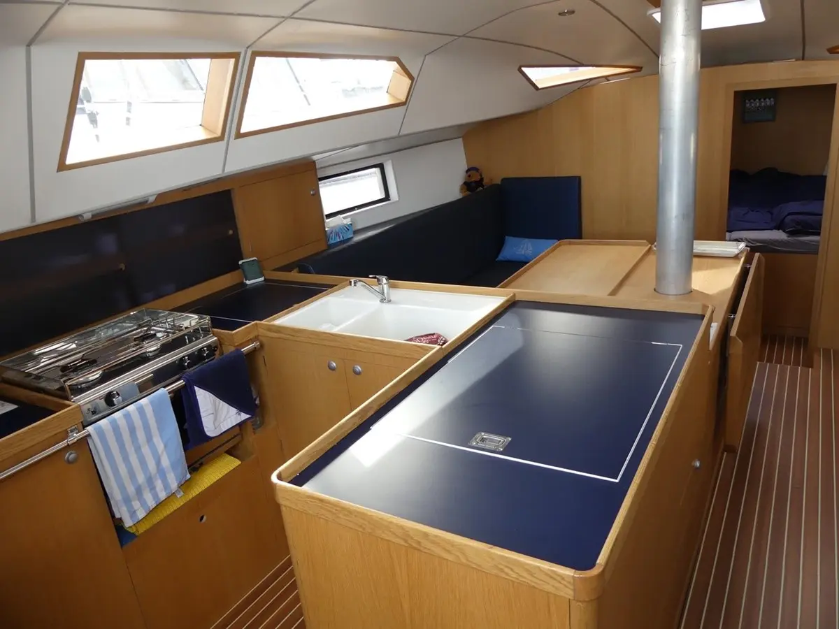 2021 Seaworthy tempo 40 – lifting keel