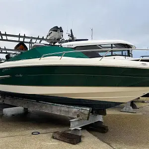 1999 Sea Ray 230 Overnighter