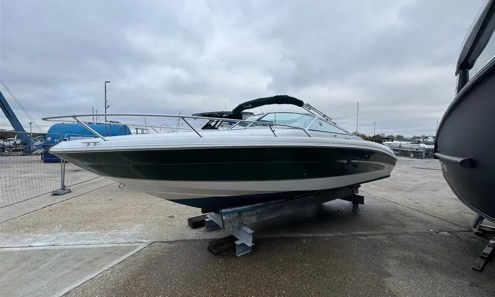 1999 Sea Ray 230 overnighter