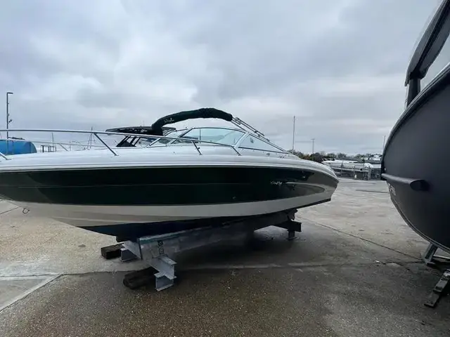 Sea Ray 230 Overnighter