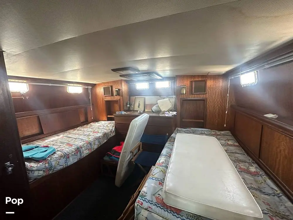 1975 Hatteras 38 double cabin