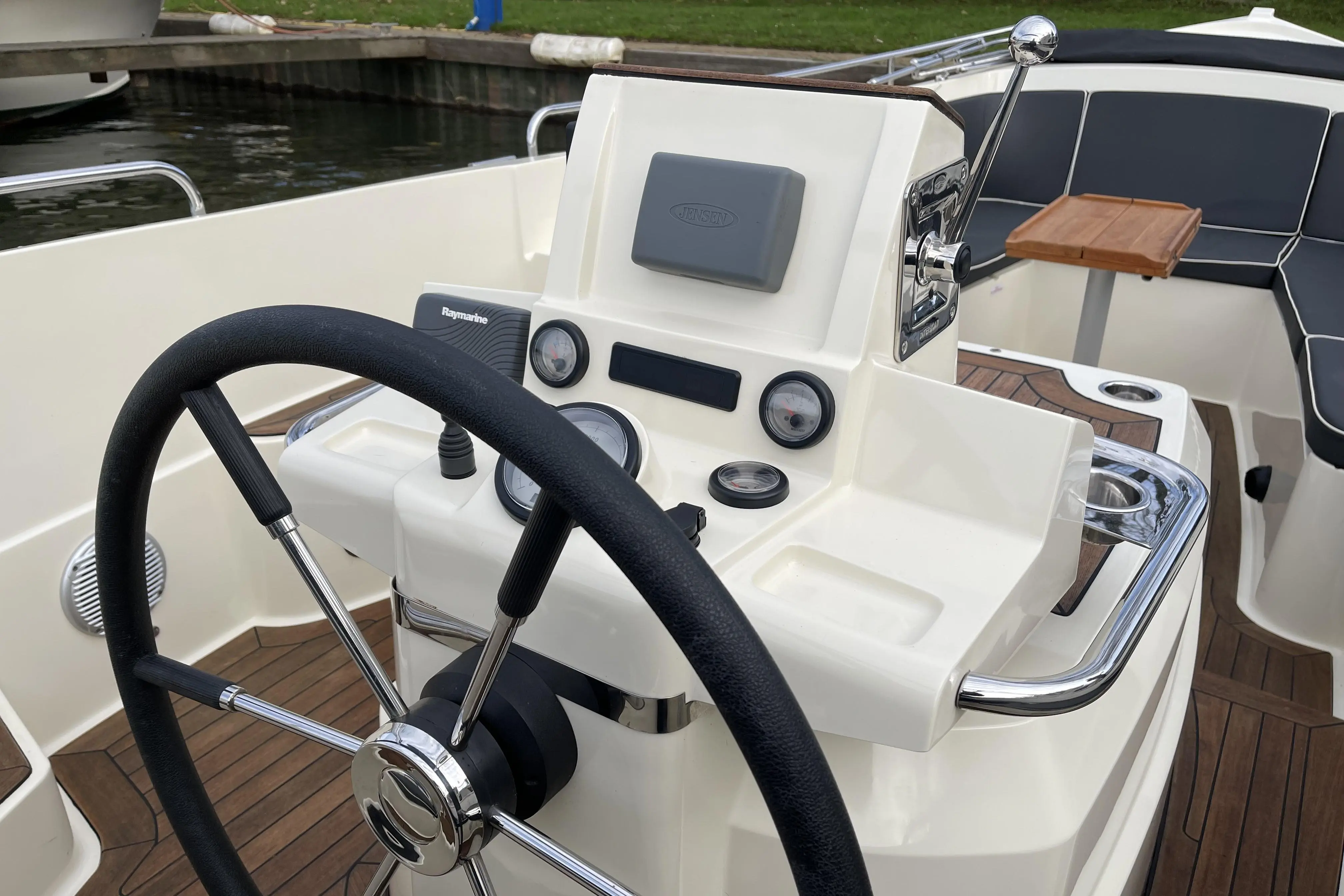 2014 Bimini intender 770 xtra