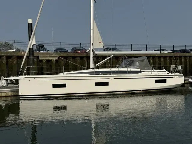 Bavaria C 42