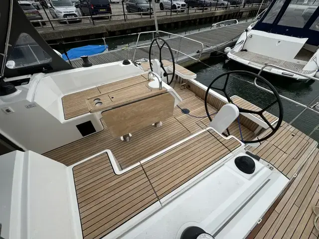 Bavaria C 42