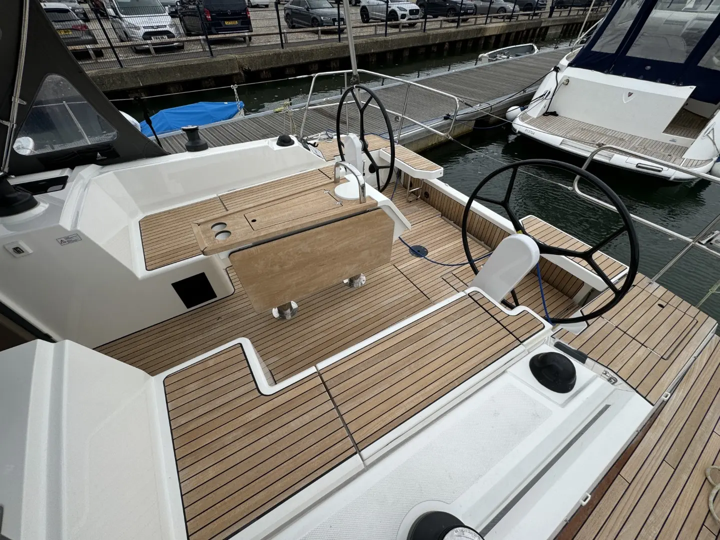 2020 Bavaria c 42