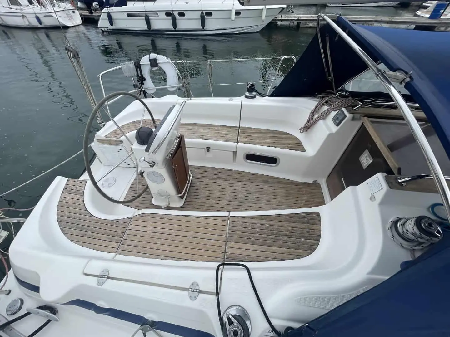 2005 Bavaria 36