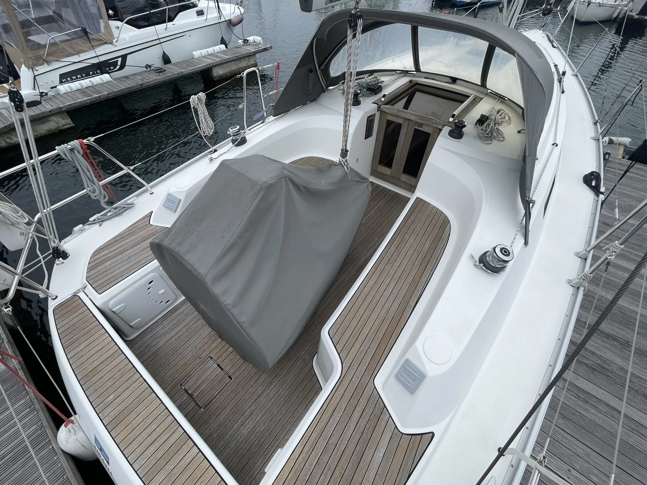 2016 Bavaria 33 cruiser