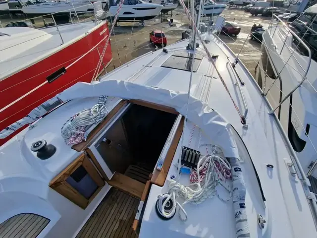 Bavaria Cruiser 37