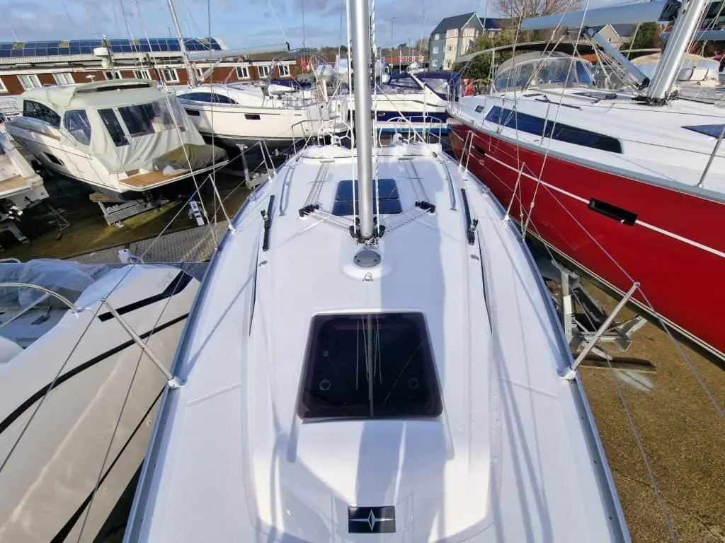 2024 Bavaria 37 cruiser