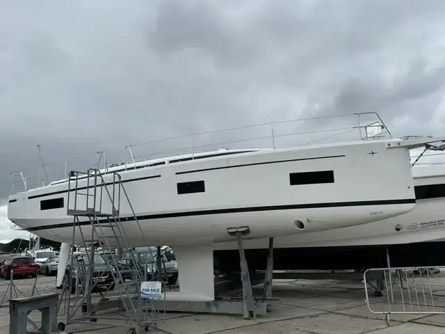 Bavaria C 38 for sale in Spain for €297,204