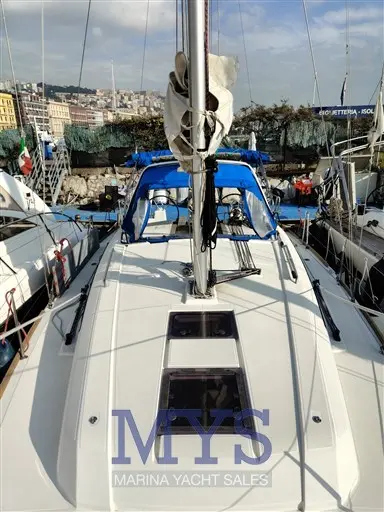 2019 Beneteau oceanis 38.1