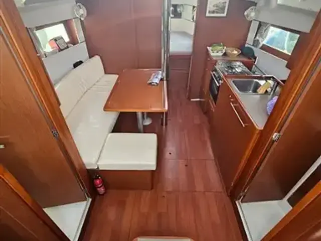 Beneteau Oceanis 38.1