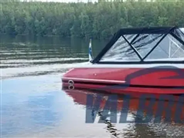 Chris Craft Corsair 25