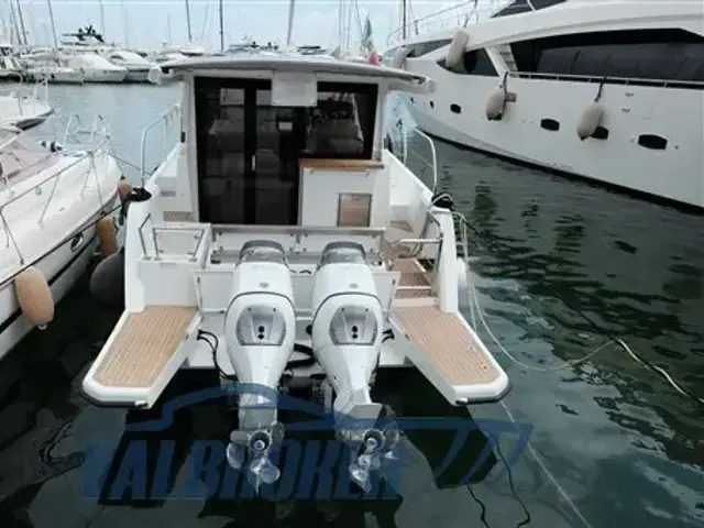 Sealine C335V