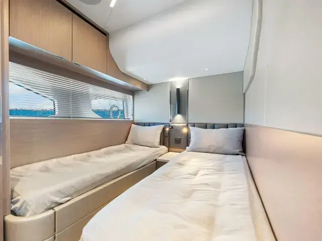 Sunseeker Manhattan 55