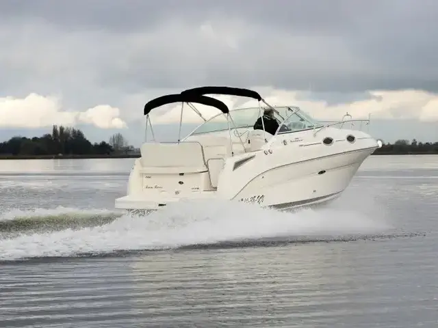 Sea Ray 255 Sundancer