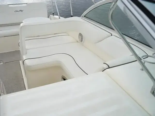 Sea Ray 255 Sundancer