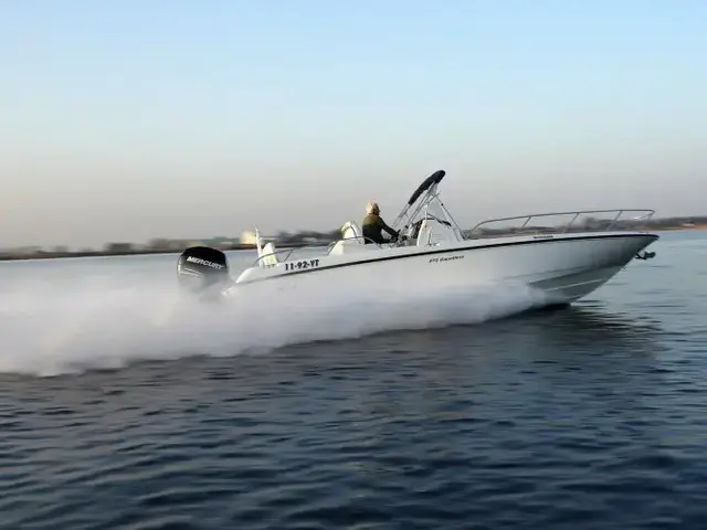 Boston Whaler 270 Dauntless