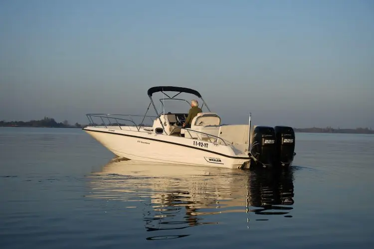 2014 Boston Whaler 270 dauntless