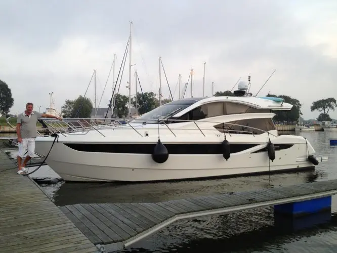 2012 Galeon 325 htc