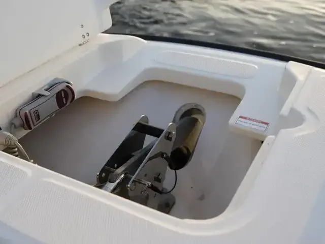 Boston Whaler 270 Dauntless