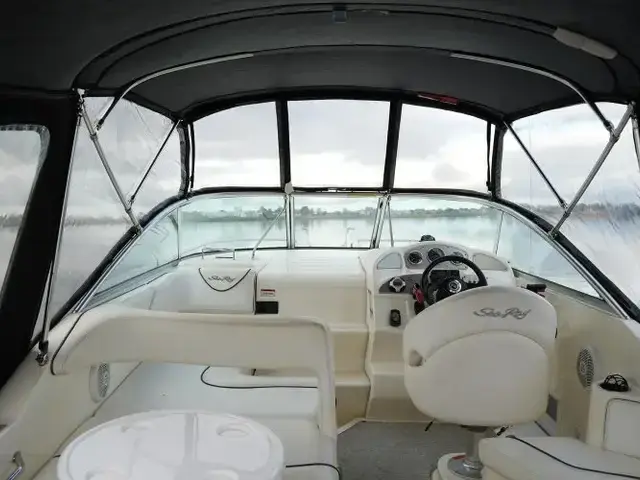 Sea Ray 255 Sundancer