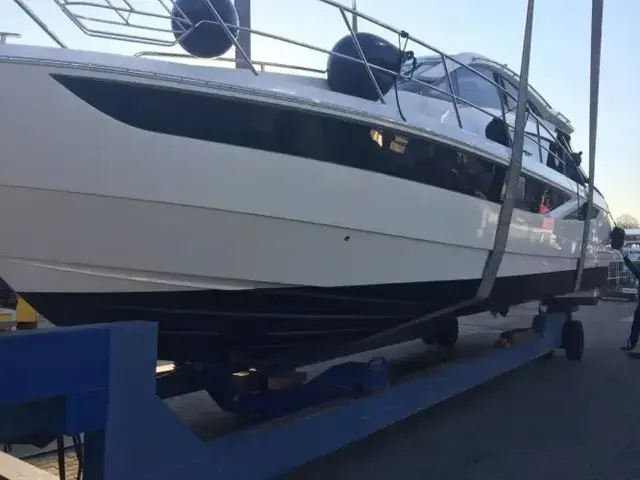 Galeon 325 HTC