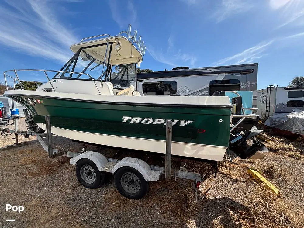 2006 Bayliner 2052 trophy