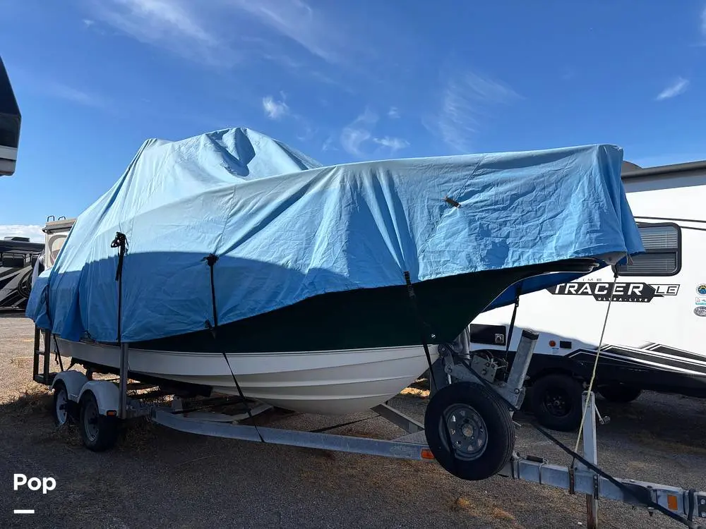 2006 Bayliner 2052 trophy