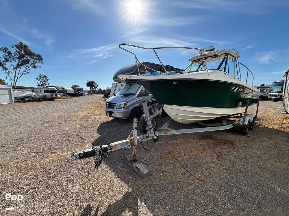 2006 Bayliner 2052 trophy