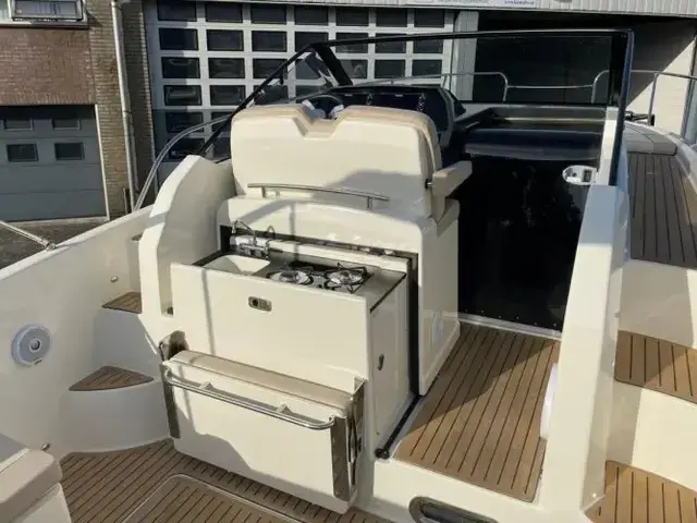 Quicksilver 875 Sundeck