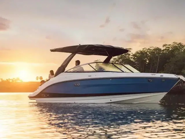 Sea Ray SLX 260