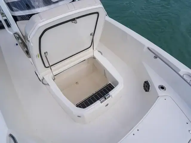 Boston Whaler 220 Dauntless