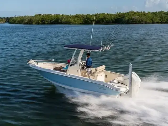 Boston Whaler 220 Dauntless