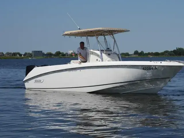 Boston Whaler 270 Outrage