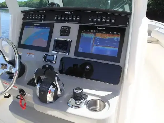 Boston Whaler 280 Outrage