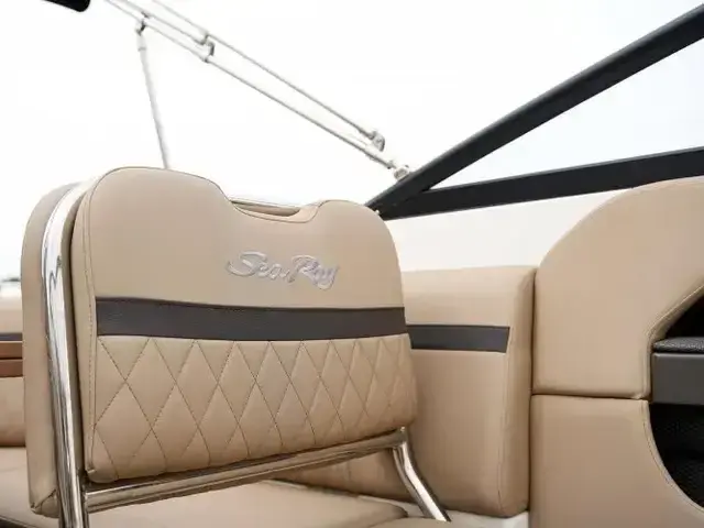 Sea Ray 250 Sunsport