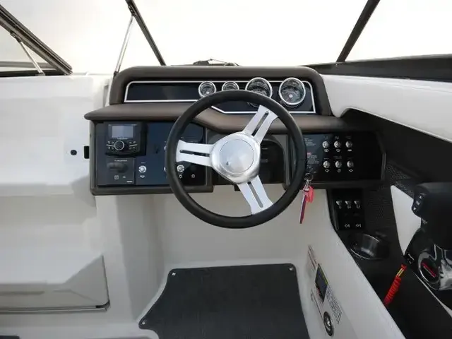 Sea Ray 250 Sunsport