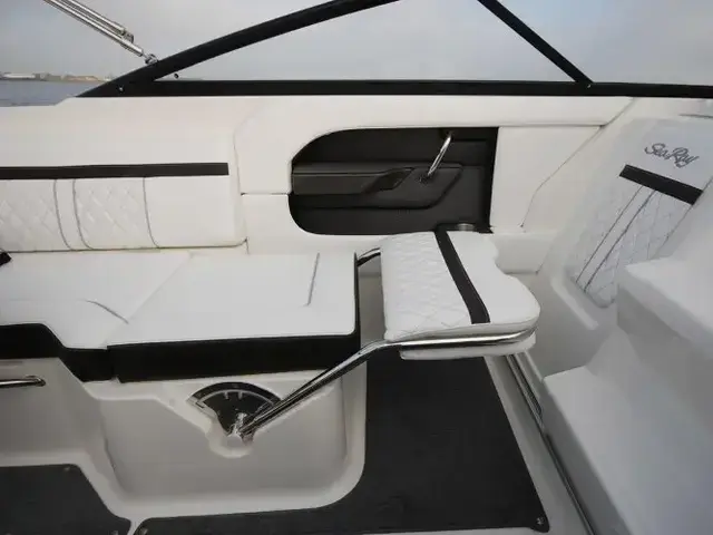 Sea Ray 250 Sunsport