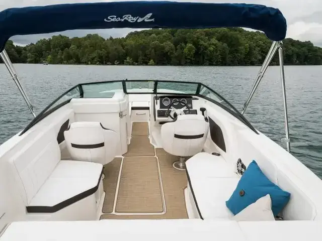 Sea Ray 230 Spx Outboard