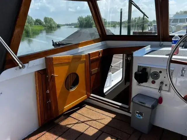 Motor Yacht Van Dongen Trawler 12.20 AK