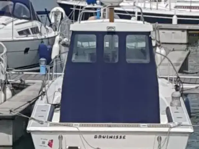 Boston Whaler 26 Outrage