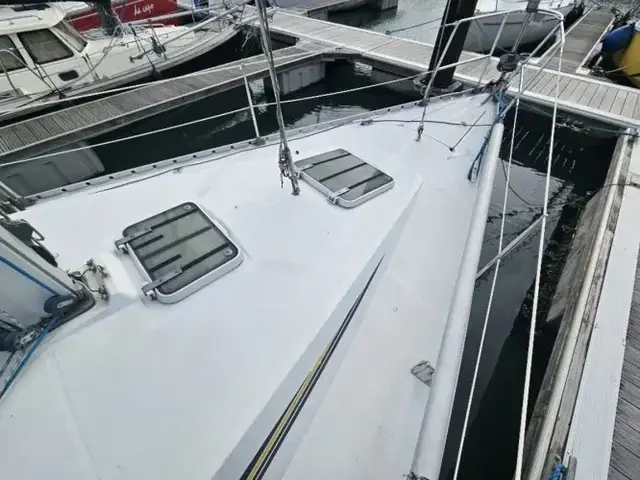 Beneteau First 375