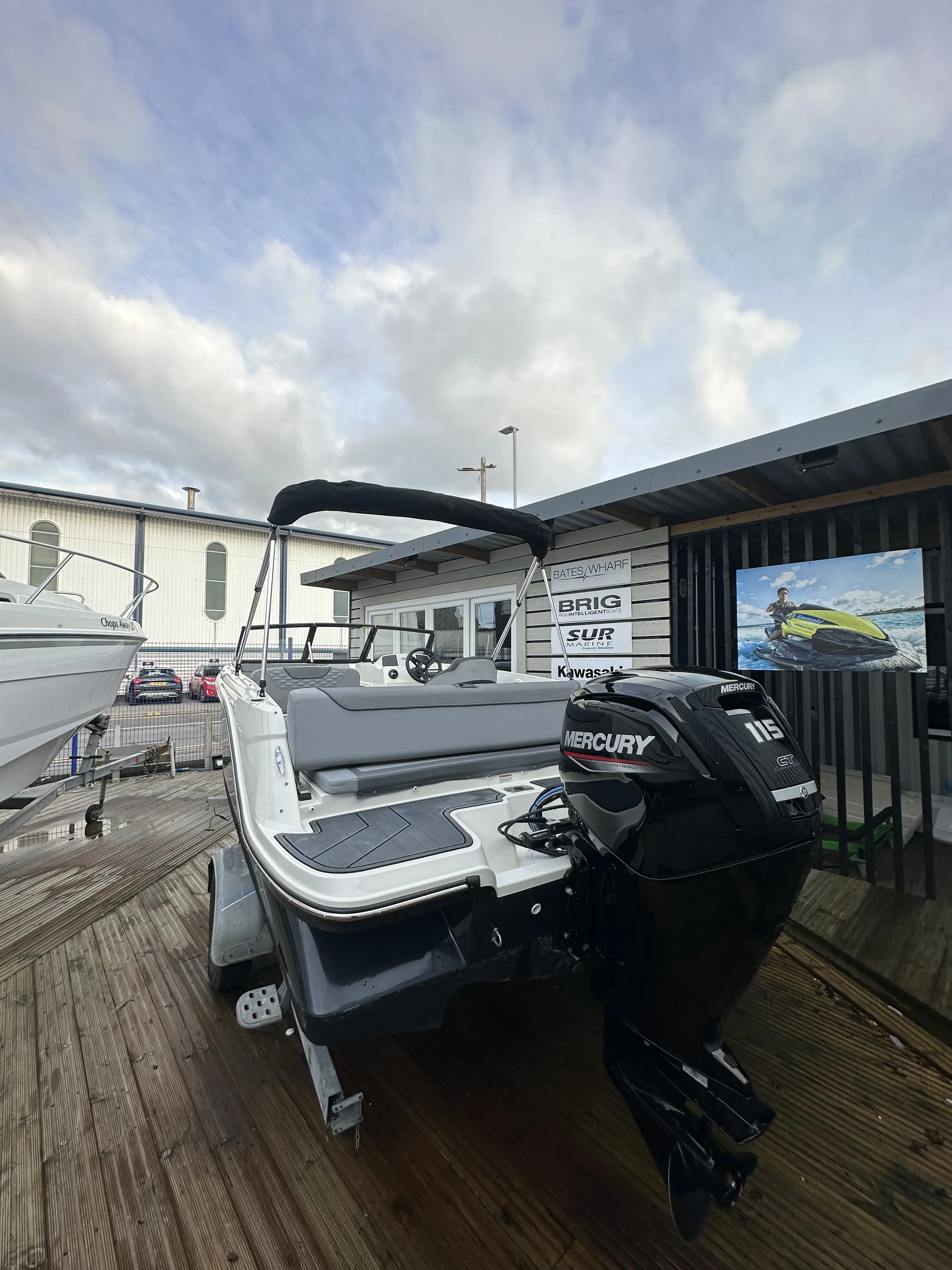 2023 Bayliner element m19