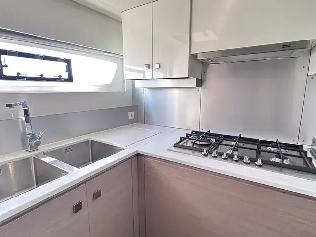 Fountaine Pajot Ipanema 58