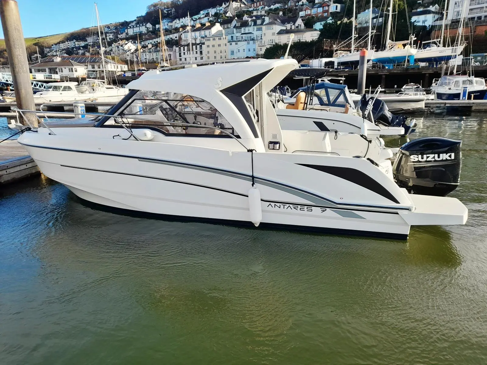 2018 Beneteau antares 7